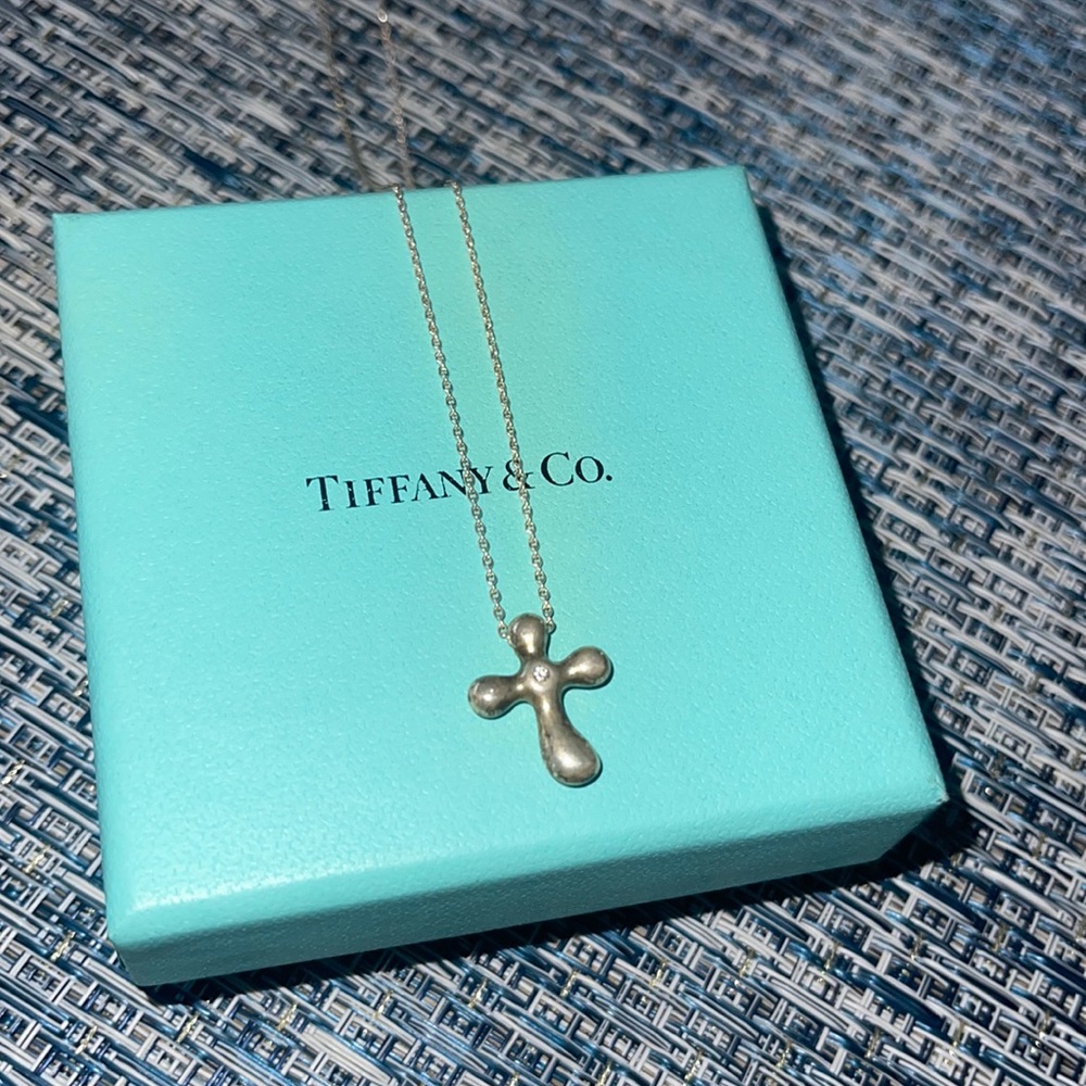 Tiffany&Co. cross necklace mens or women